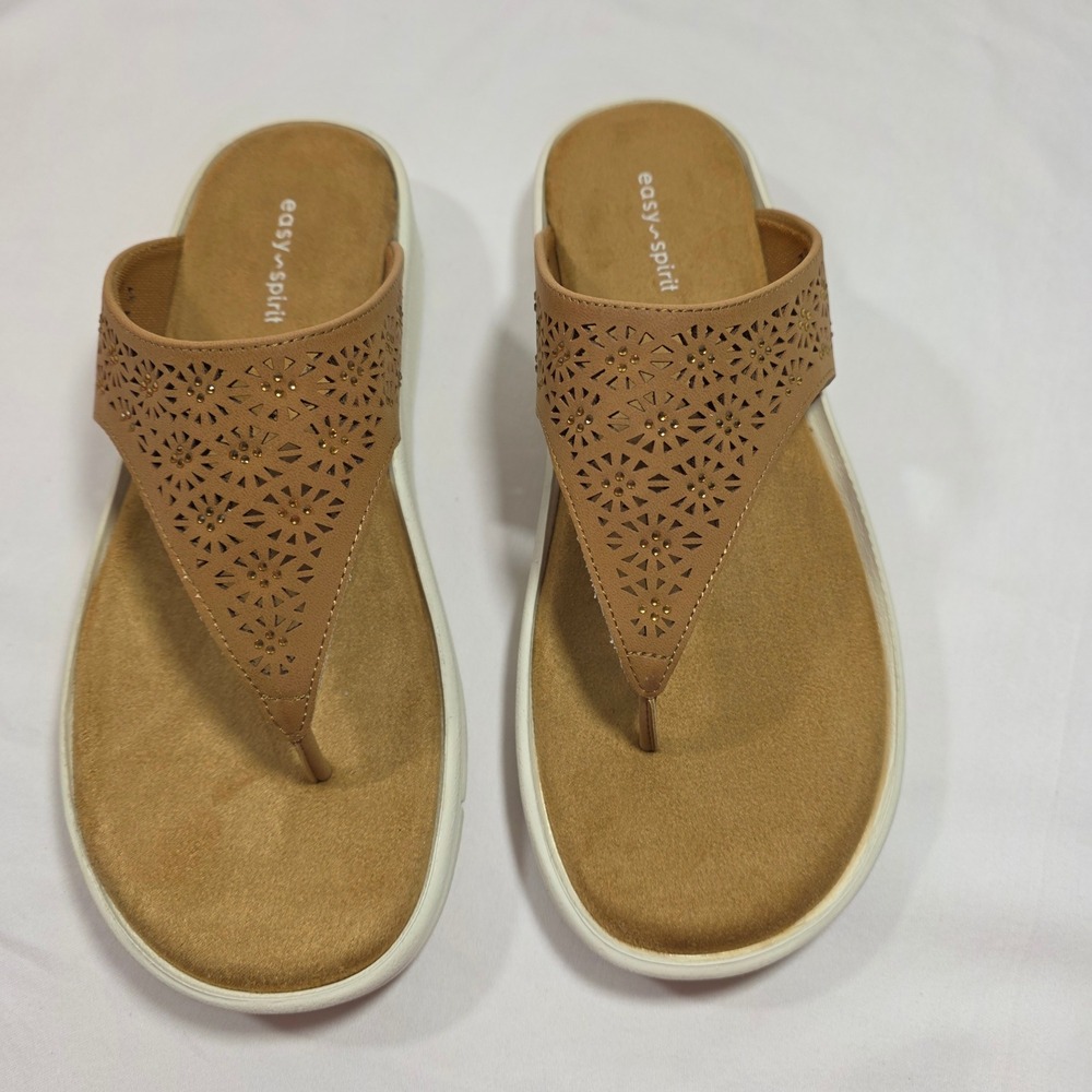 Easy Spirit Rhee Women 8M Brown Laser Cut Thong Platform Sandals
